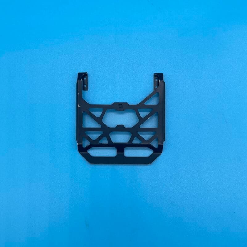 M1 CHASSIS CLIP